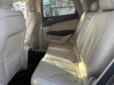 2017 Lincoln MKC Select