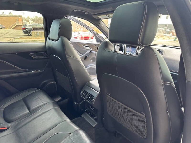 2019 Jaguar F-PACE S