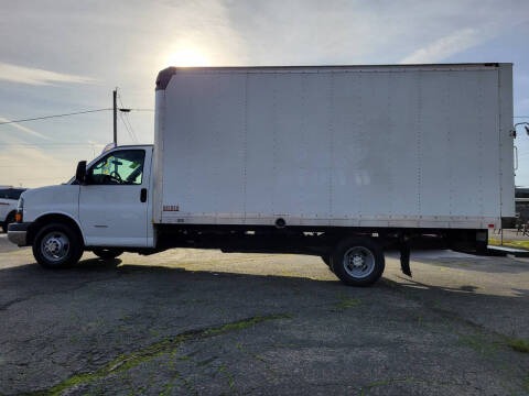 2016 Chevrolet Express 4500