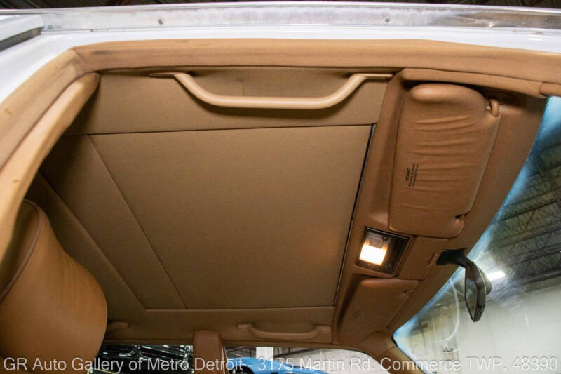 1991 Mercedes-Benz 560-Class 560 SEL