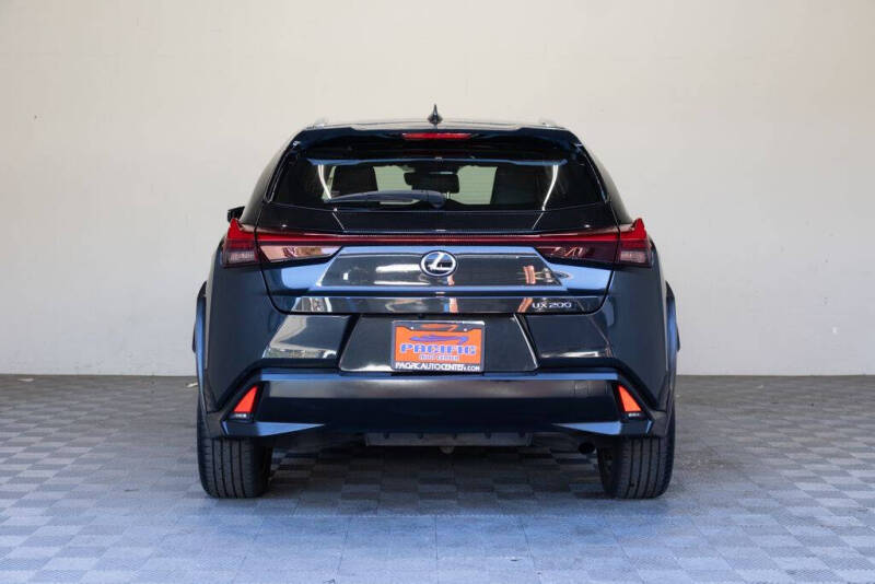 2020 Lexus UX 200