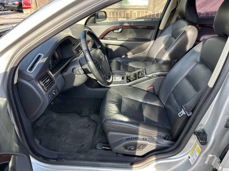 2008 Volvo V70 3.2