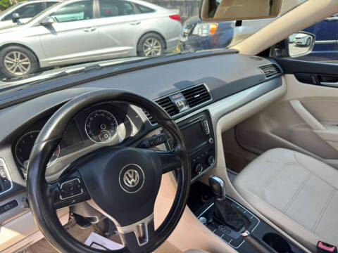 2015 Volkswagen Passat 1.8T Limited Edition