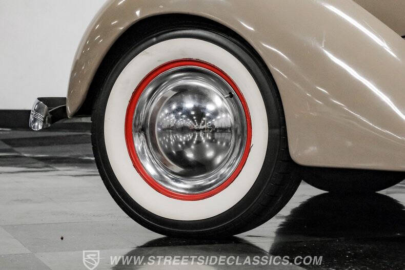 1936 Ford Tudor