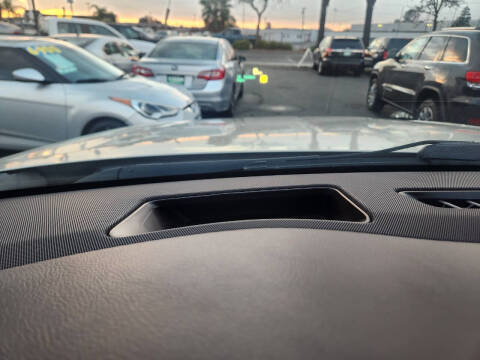 2015 Cadillac Escalade Luxury