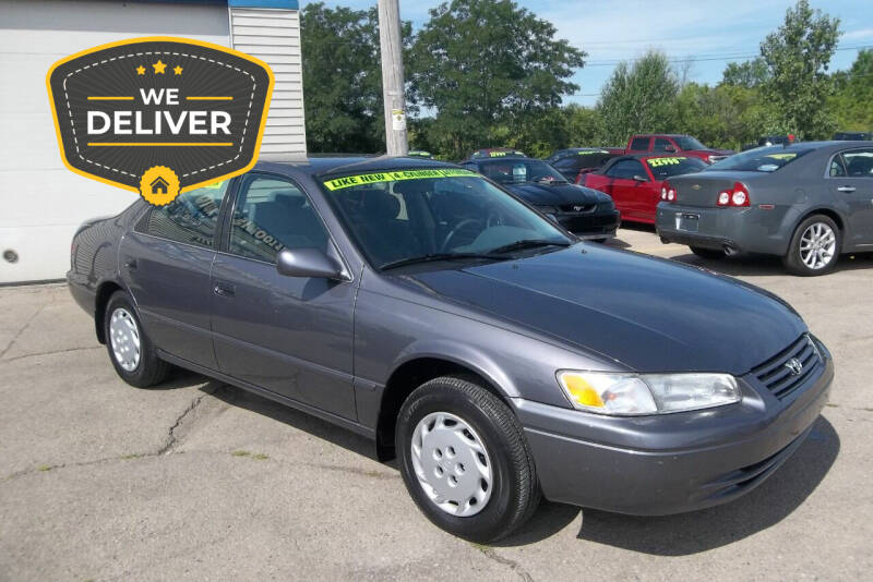 1998 Toyota Camry for sale at Highway 100 & Loomis Road Sales in Franklin WI