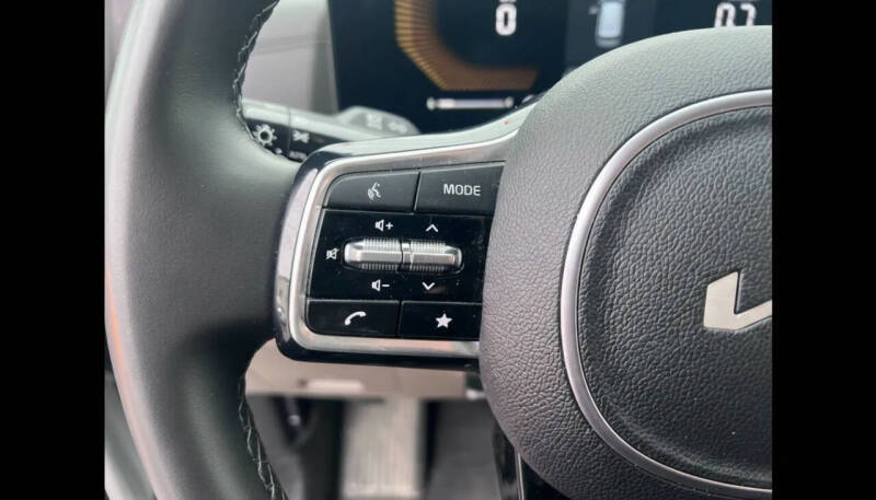 2025 Kia Carnival EX