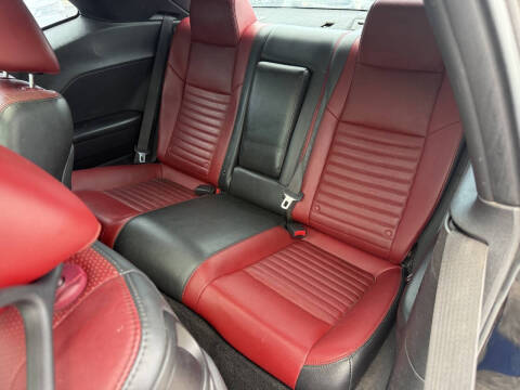 2013 Dodge Challenger SXT