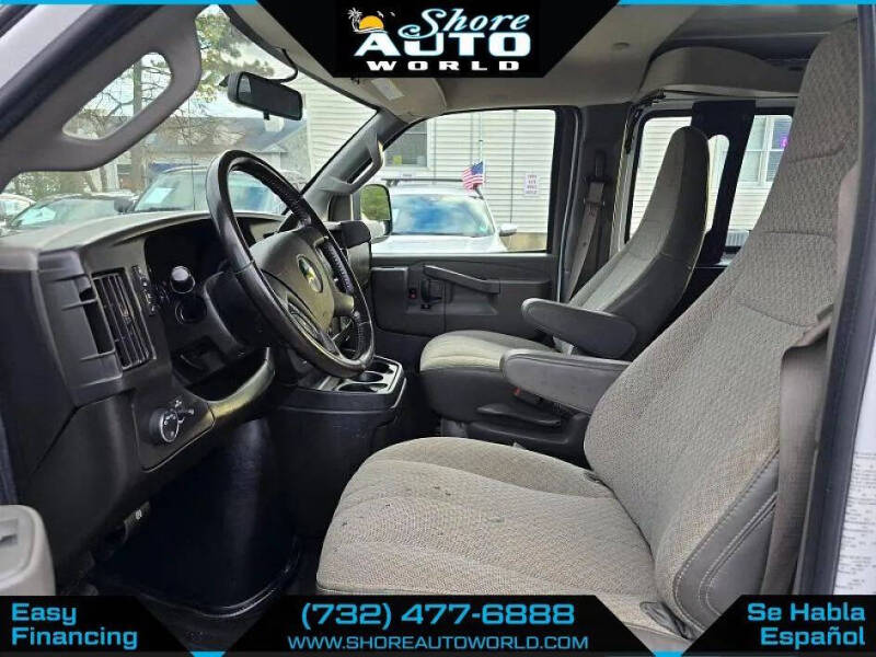 2022 Chevrolet Express 2500