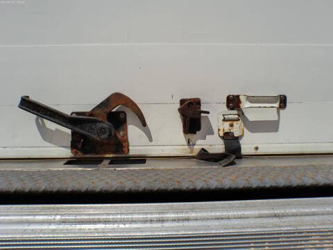 2017 Freightliner M2 106