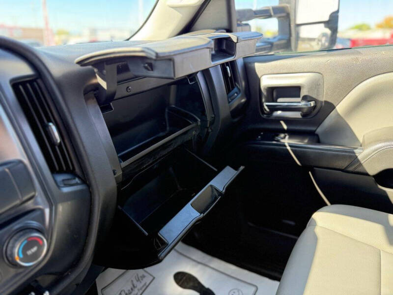 2021 Chevrolet Silverado 5500HD