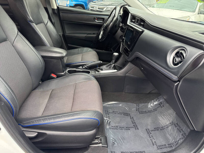 2019 Toyota Corolla SE