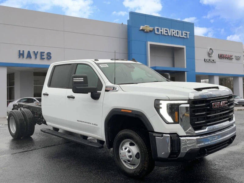 2025 GMC Sierra 3500HD CC for sale at HAYES CHEVROLET Buick GMC Cadillac Inc in Alto GA