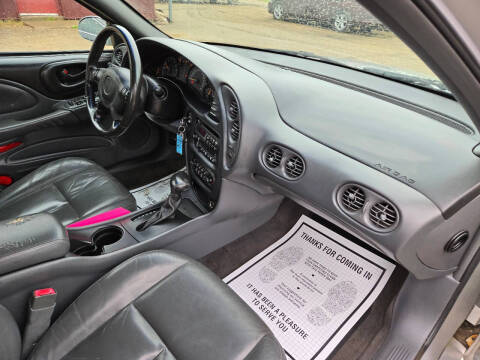 2005 Pontiac Bonneville SE