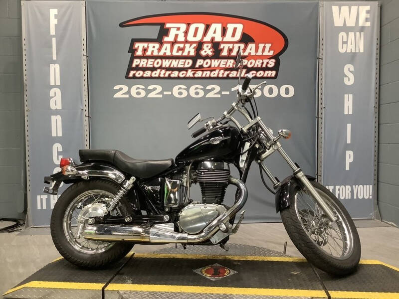 2005 Suzuki Boulevard