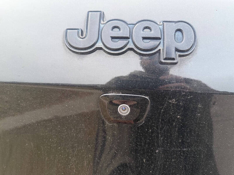 2016 Jeep Cherokee Sport