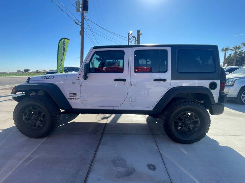 2015 Jeep Wrangler Unlimited Sport photo 3