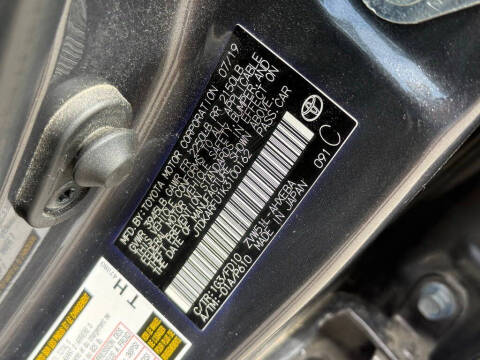 2019 Toyota Prius LE