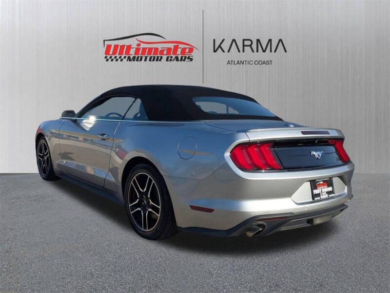 2022 Ford Mustang EcoBoost Premium