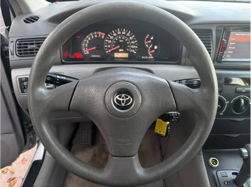 2005 Toyota Corolla