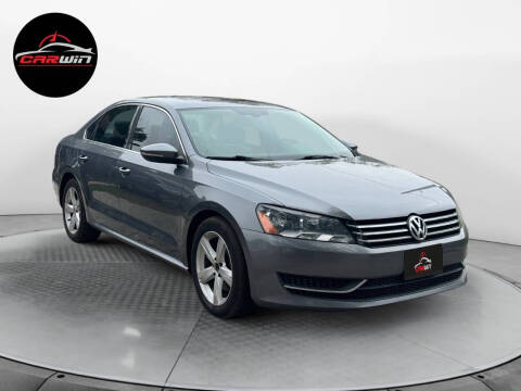 2012 Volkswagen Passat SE