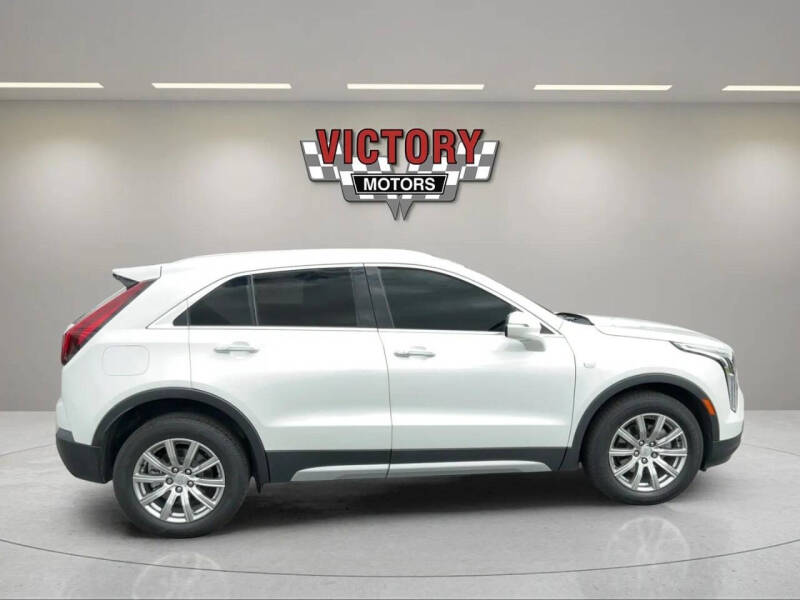 2022 Cadillac XT4 Premium Luxury