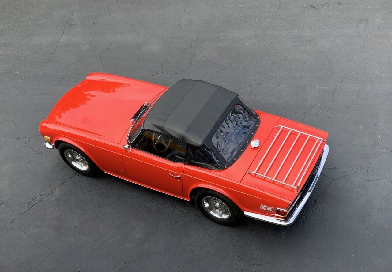 1972 Triumph TR6 39