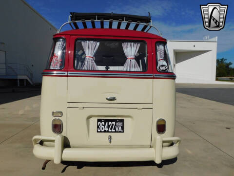 1975 Volkswagen Type 2