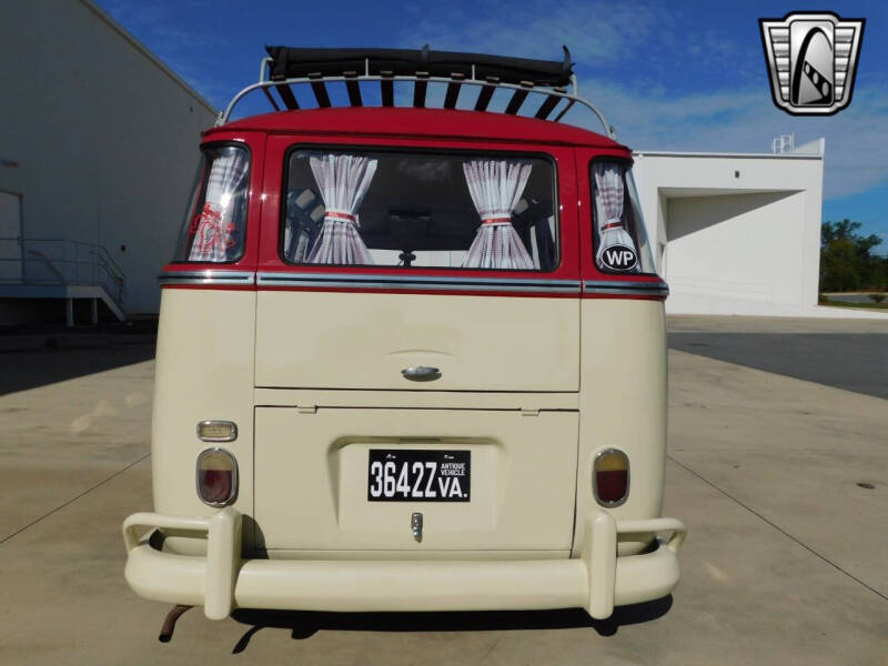 1975 Volkswagen Type 2