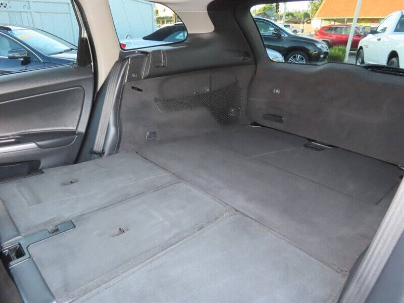 2016 Volvo XC60 T5 Drive-E Premier