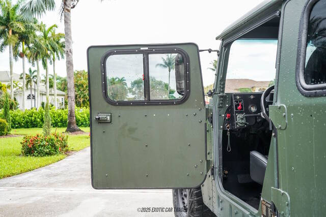 2001 AM General Hummer