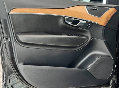 2017 Volvo XC90 T6 Inscription