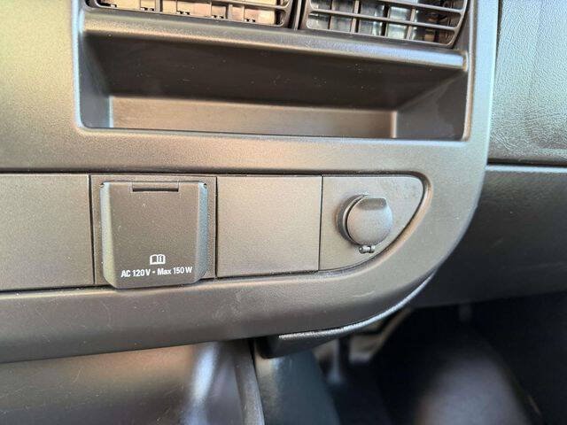 2024 Chevrolet Express 2500