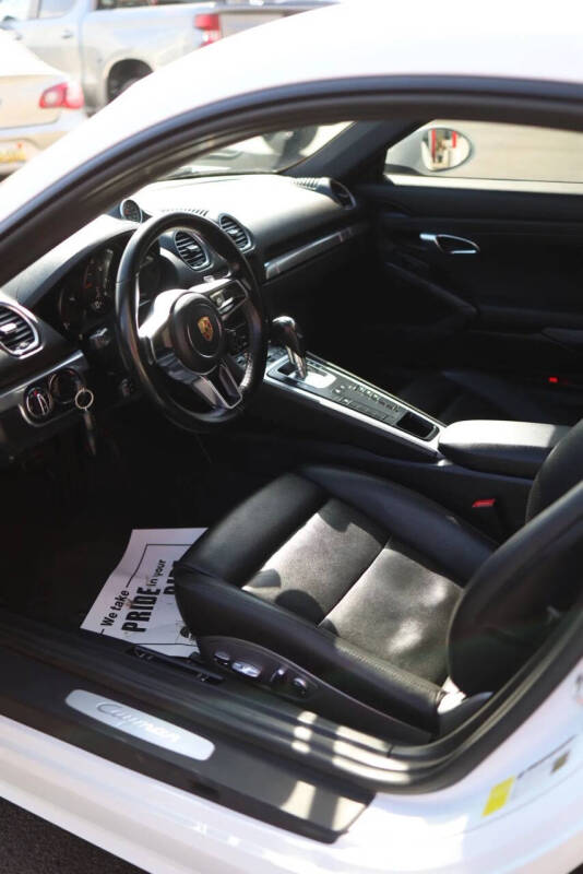 2019 Porsche 718 Cayman