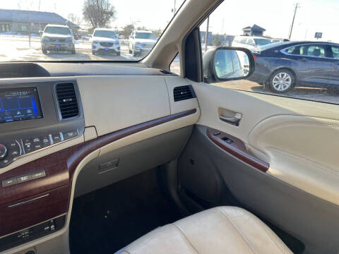 2011 Toyota Sienna XLE 7-Passenger