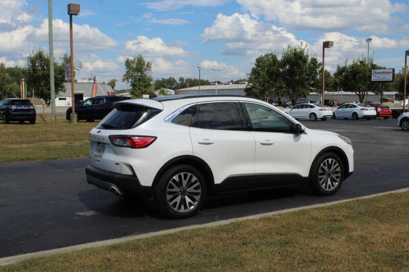 2020 Ford Escape Hybrid Titanium