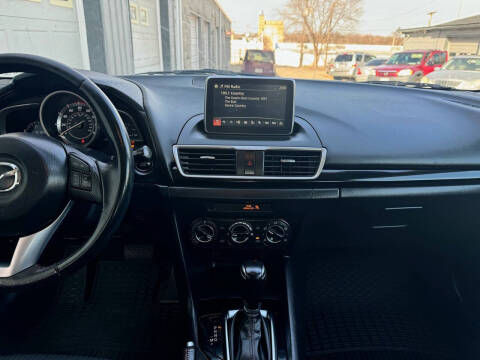 2016 Mazda MAZDA3 i Touring