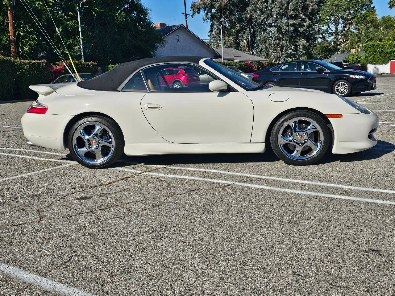 2001 Porsche 911 2