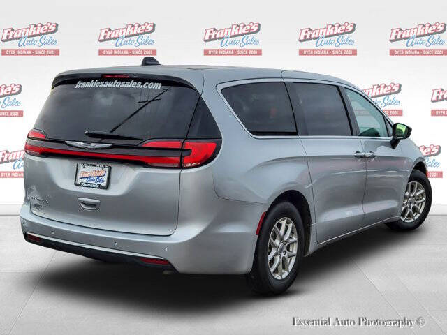 2024 Chrysler Pacifica Touring L