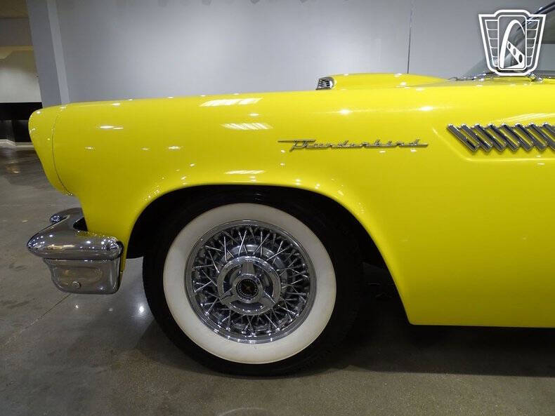 1957 Ford Thunderbird