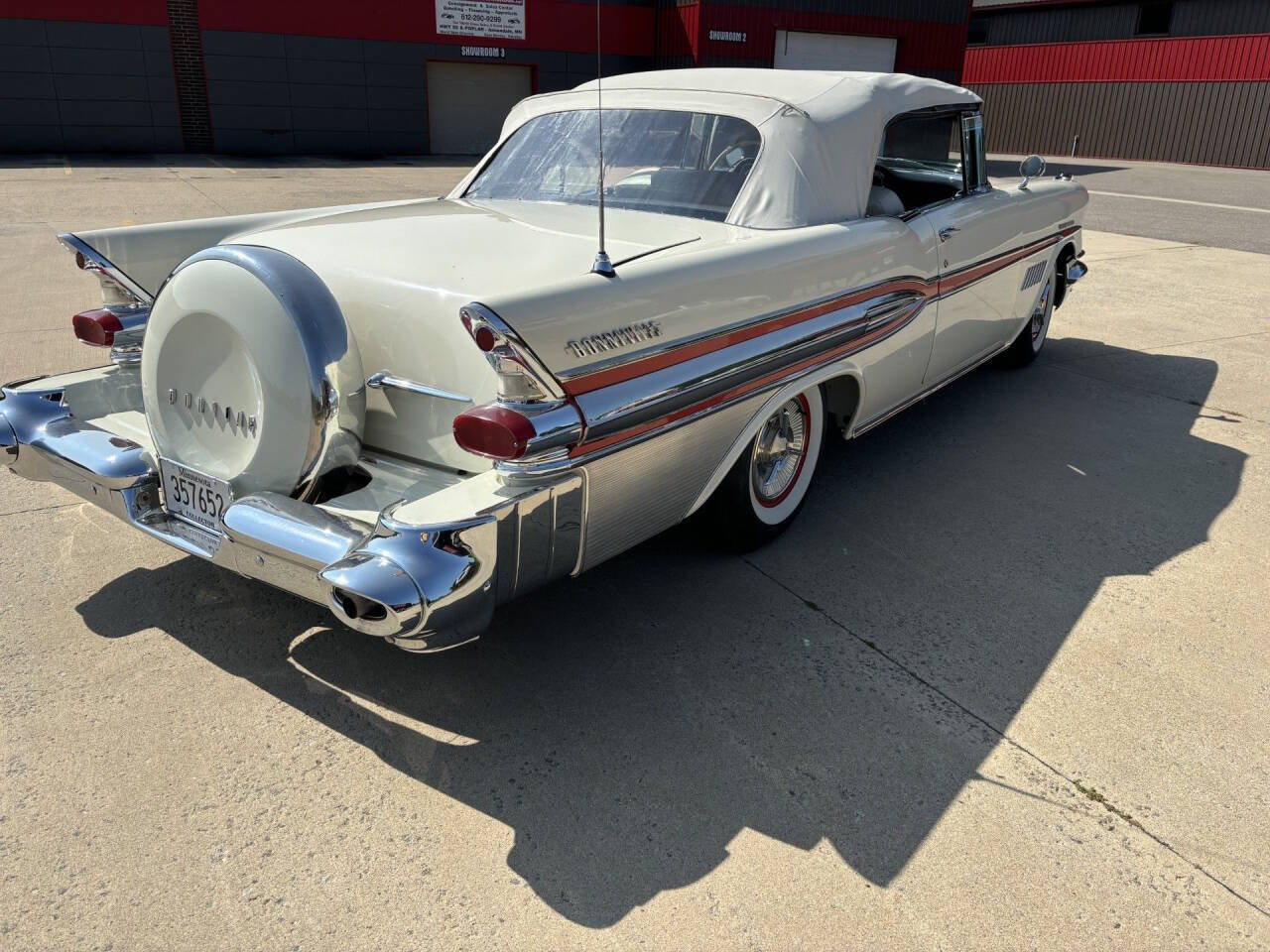 1957 Pontiac Bonneville 7