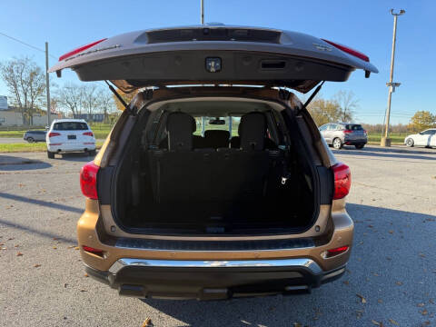 2017 Nissan Pathfinder SV