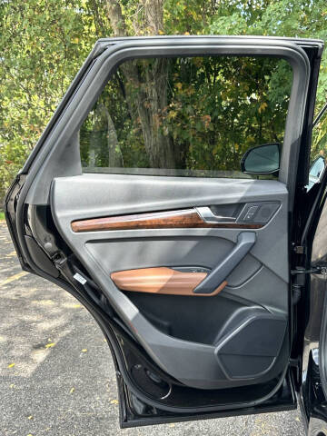 2020 Audi Q5 quattro Premium Plus 45 TFSI