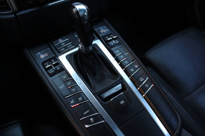 2016 Porsche Macan S