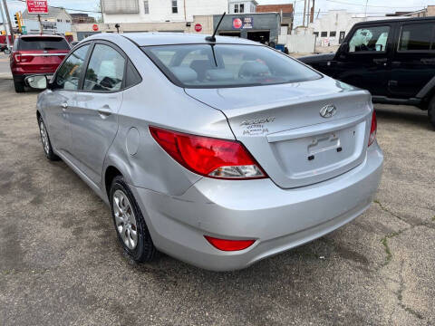 2015 Hyundai Accent GLS