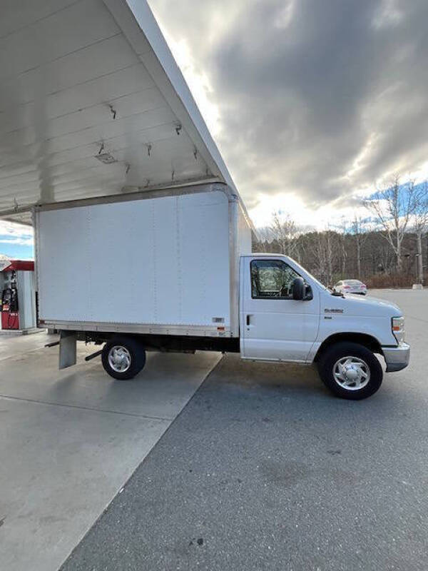 2010 Ford E-Series E-350 SD