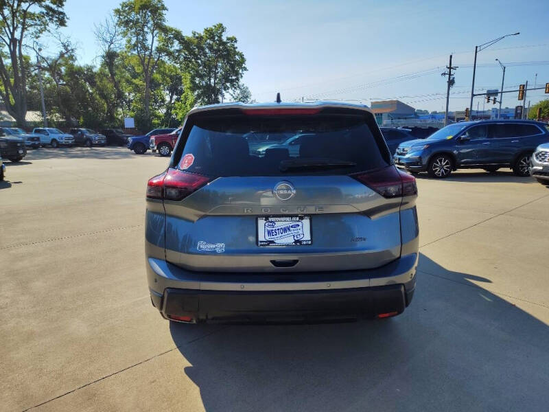 2025 Nissan Rogue S