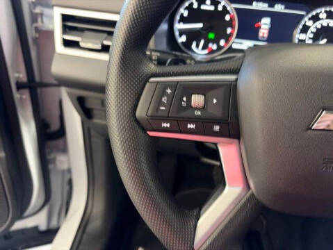 2026 Mitsubishi Outlander ES