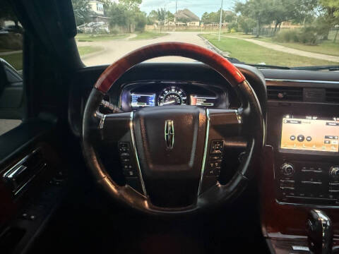 2017 Lincoln Navigator Select