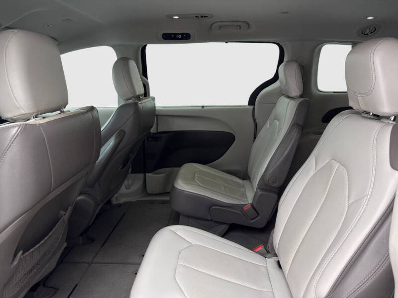 2018 Chrysler Pacifica Touring L